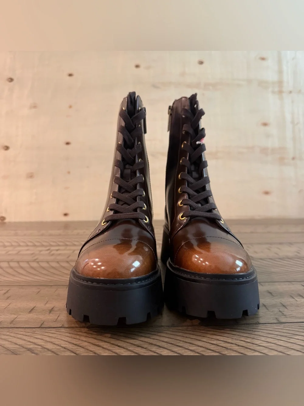 NWT Michael Kors Blake Burnished Leather Combat Boots Lace Up Sz 6